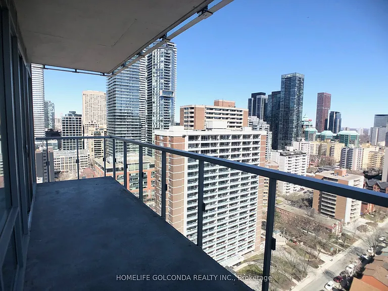 3 Gloucester St #2302 — Photo 17