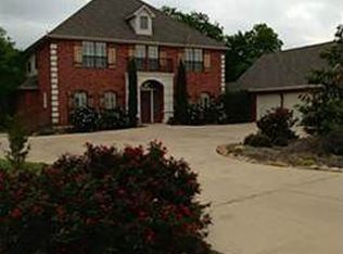 110 Brookbend Dr, Waxahachie, TX 75165