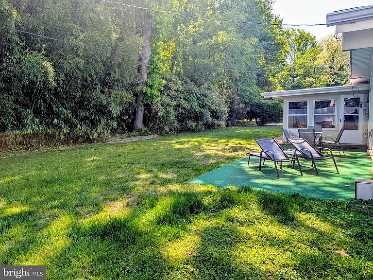 326 Cherry Hill Blvd — Photo 17