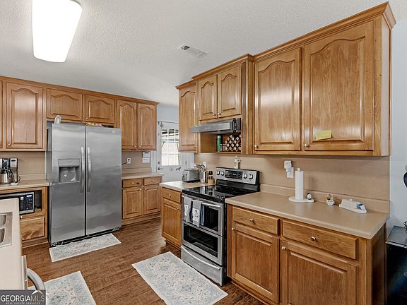 5th image of 2109 Post Oak Ct