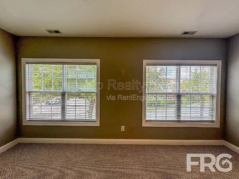 1935 Tara Ct #204 — Photo 14
