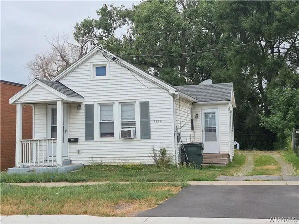 2482 George Urban Blvd, Depew, NY 14043