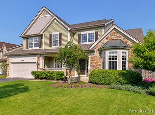 2706 Bainbridge Blvd, West Chicago, IL 60185