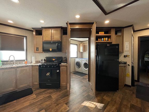 4th image of 708 W 16th Ave