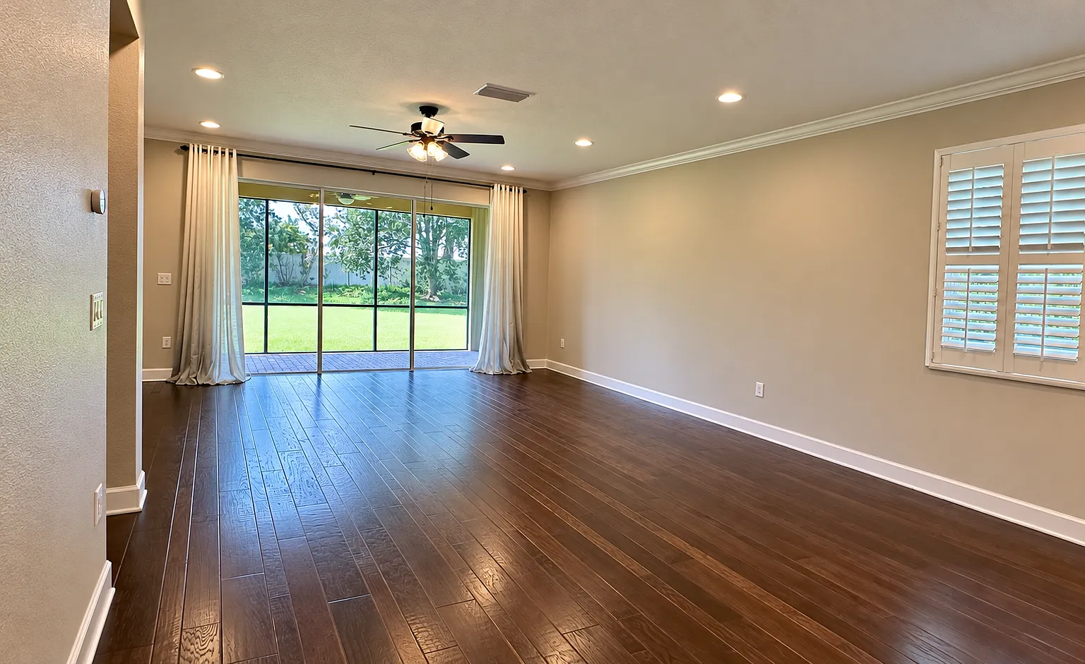 4 bed, 2.5 bath, 2601 sqft, $3,495 — Photo 3