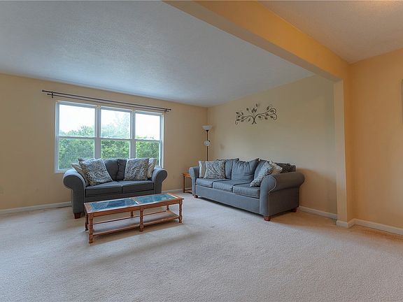 3rd image of 106 Winston Way