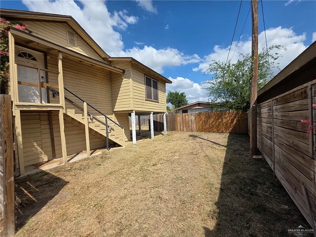 1 bed, 1.0 bath, 2860 sqft, $850 — Photo 2