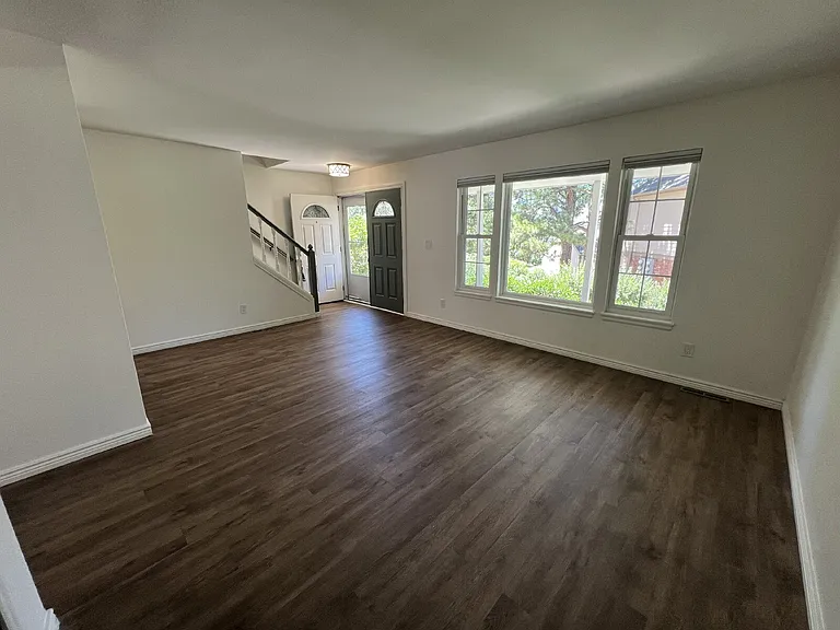 7052 E Briarwood Dr — Photo 6
