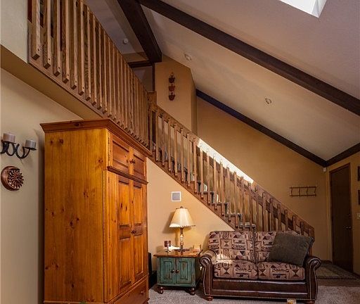 4th image of 3892 Oakridge Dr