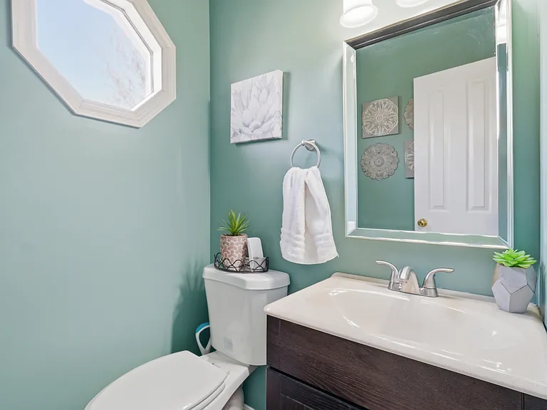 131 Meridan St #1 — Photo 14
