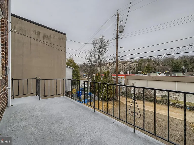 4429 Newport Ave — Photo 28