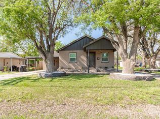 3545 Taft Ave, Groves, TX 77619