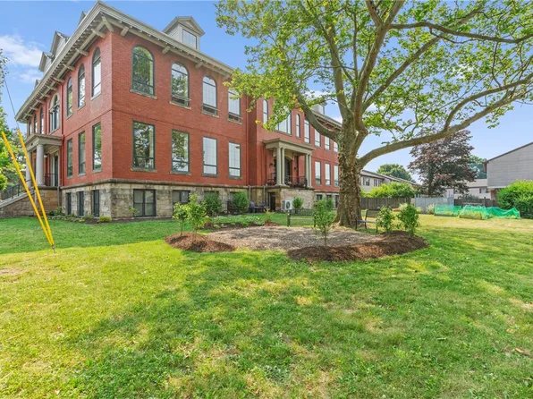 7330 McClure Ave #6, Pittsburgh, PA 15218