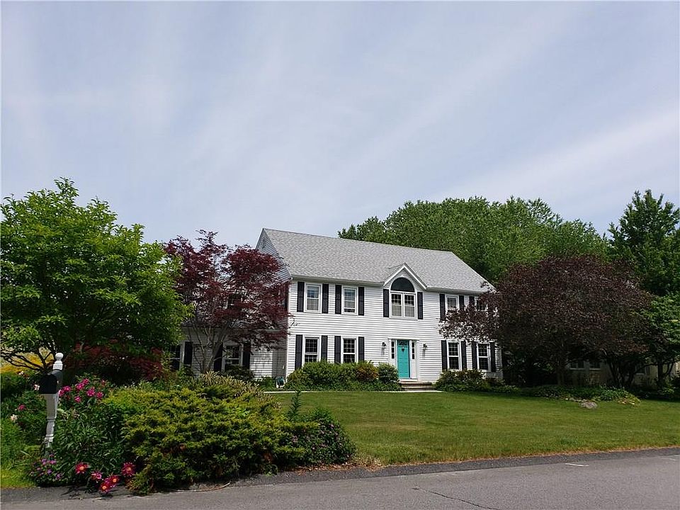 2nd image of 16 Sunnyside Dr