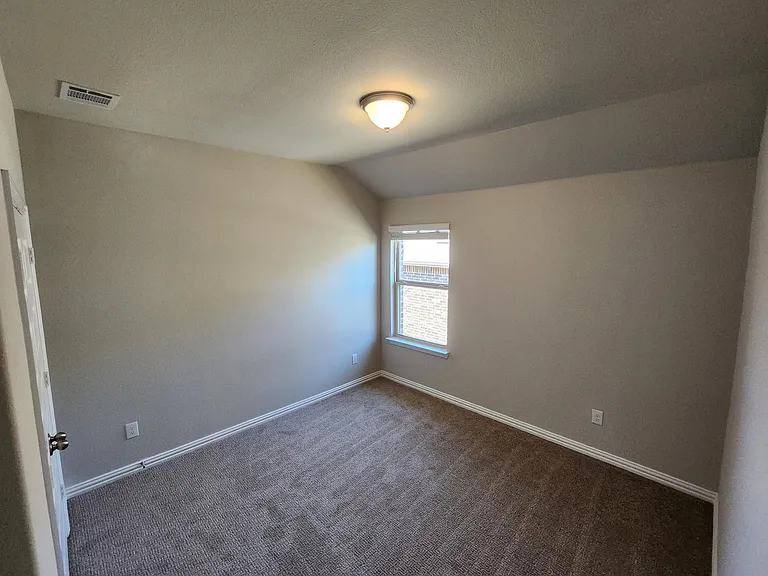 3812 Chalk Hill Ave — Photo 8