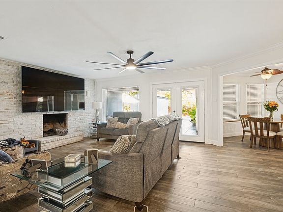 4th image of 1502 Austrian Rd