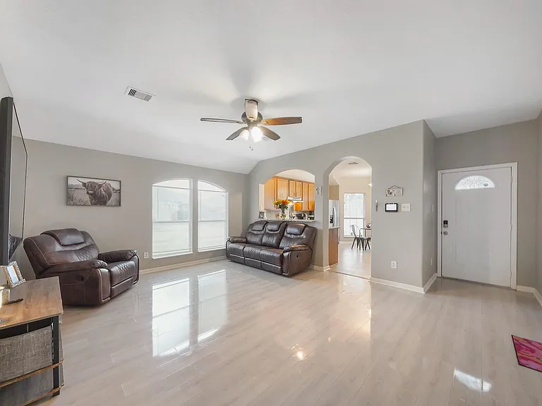 4006 Raspberry Ct — Photo 5
