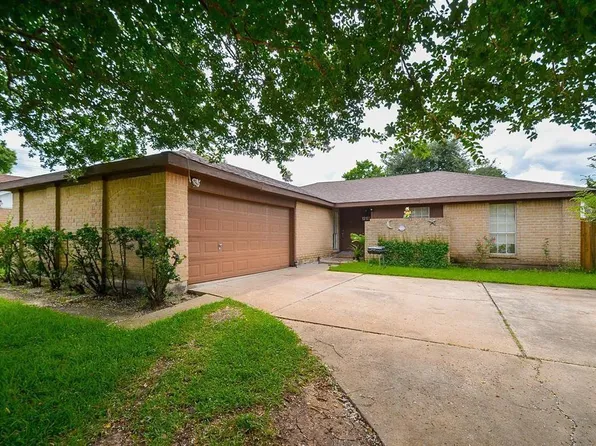 13107 Northfleet Dr, Houston, TX 77082