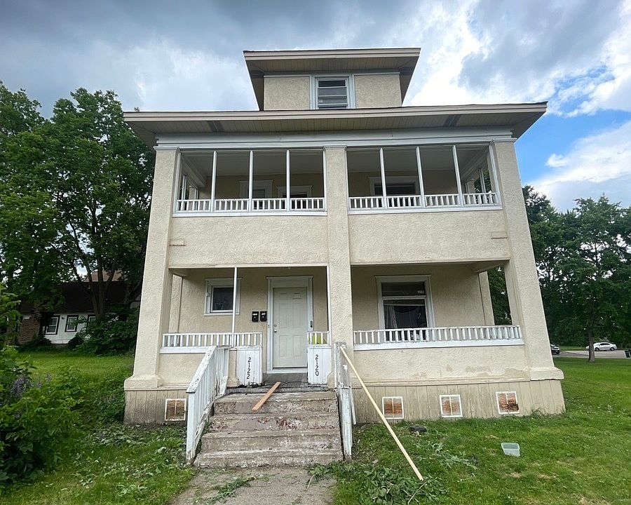 1st image of 2122 Emerson Ave N #2