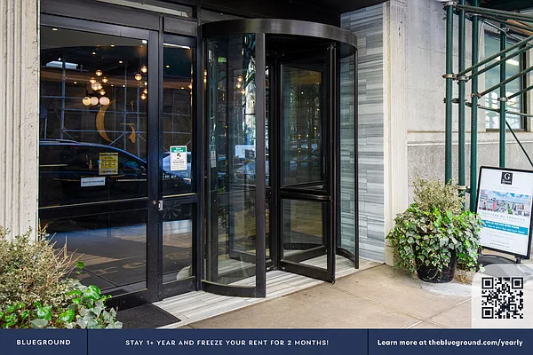 Rented by The Blueground | media 25