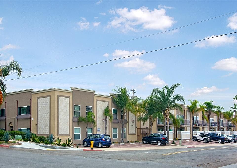 Corner of Jewell Street and Fortuna avenue. Mixed use dog park on the opposite corner.