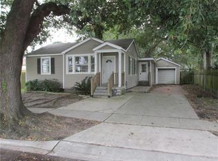 2409 Lloyds Ave, Chalmette, LA 70043