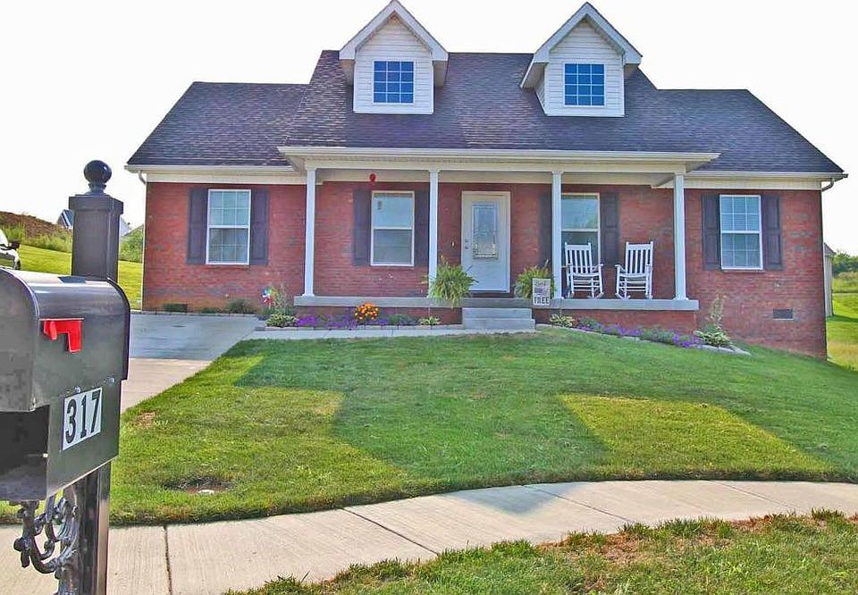 1st image of 317 Sycamore Dr
