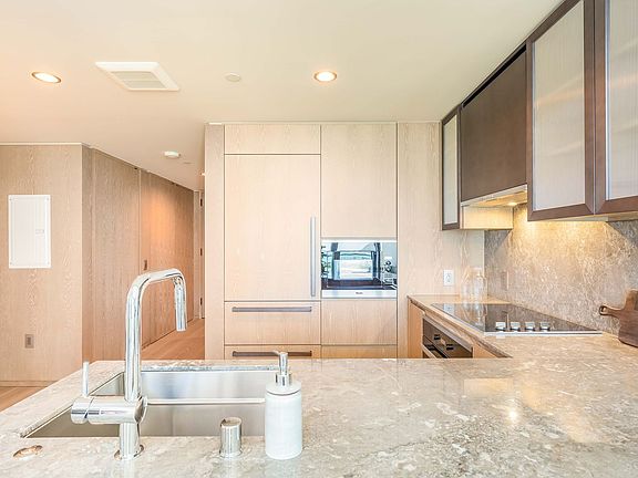 5th image of 1000 Auahi St #2706