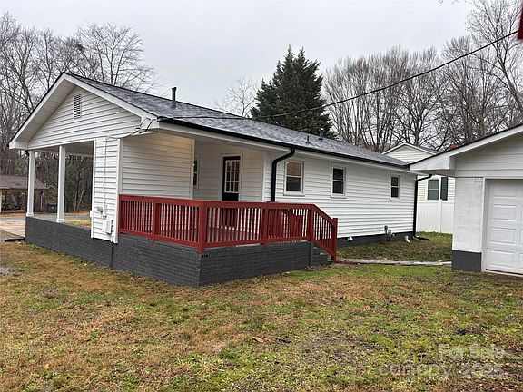 4th image of 305 W Poplar St