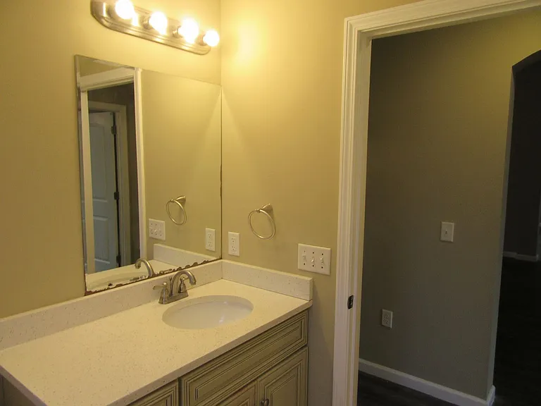 1517 Delaware Ave — Photo 31