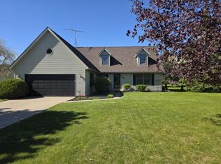 6435 Beechwood Dr, Cass City, MI 48726