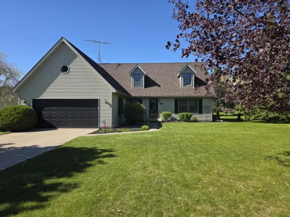 6435 Beechwood Dr, Cass City, MI 48726