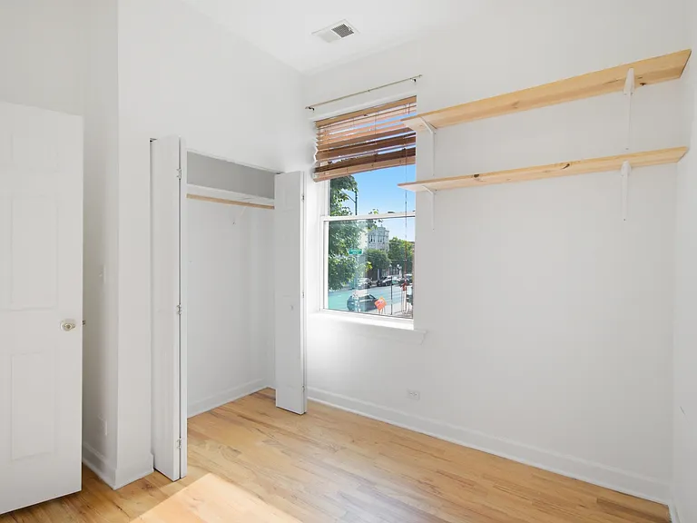 3760 W Fullerton Ave #2W — Photo 7