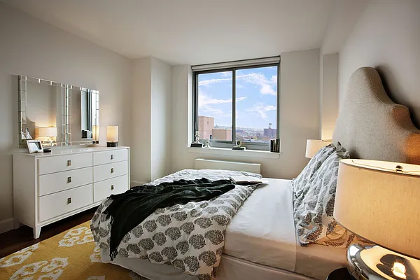 Rented by Hinds Property Group | media 21