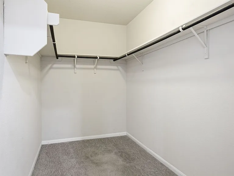 11912 Jamie Dr — Photo 16