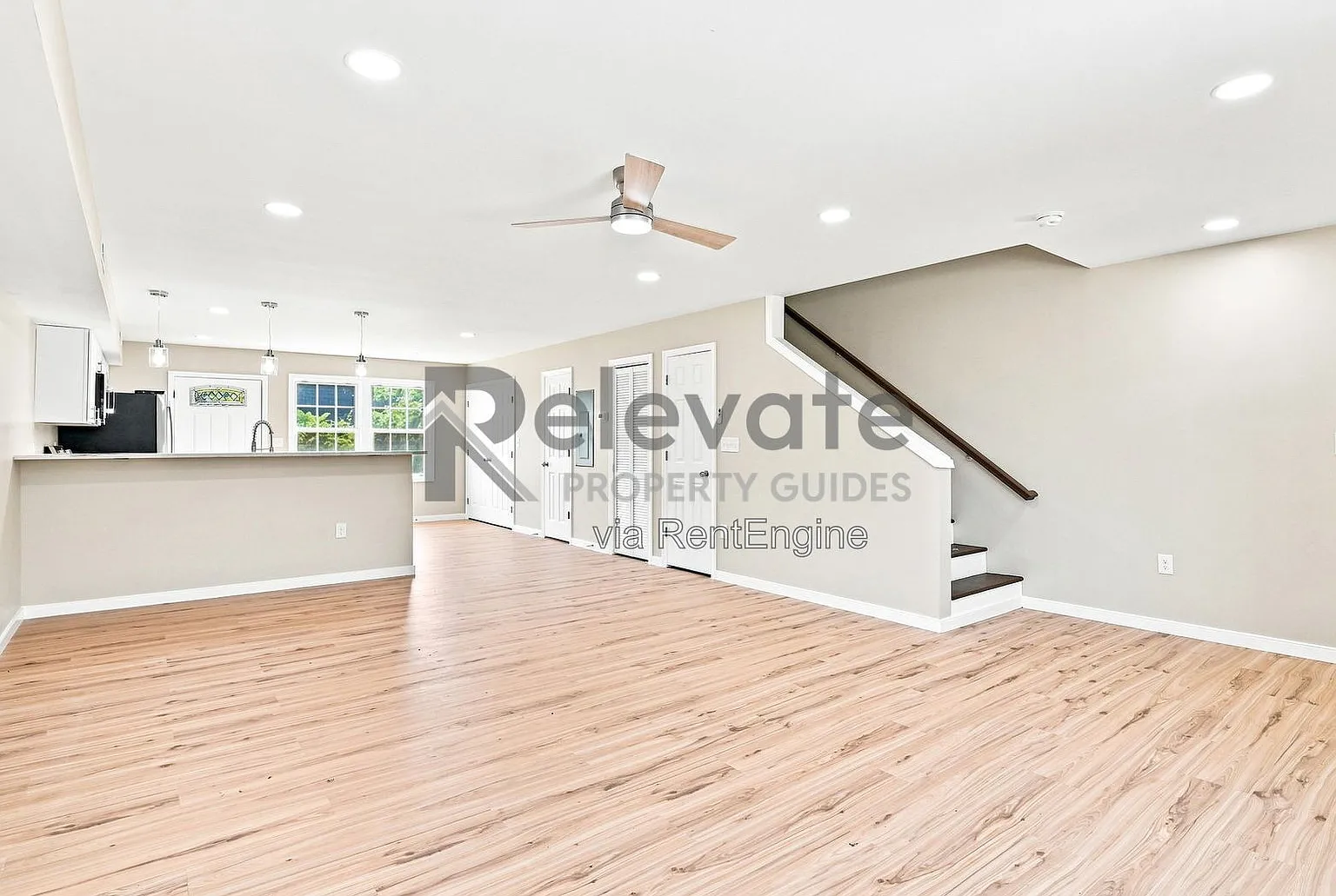 3 bed, 1.5 bath, 1250 sqft, $1,750 — Photo 3