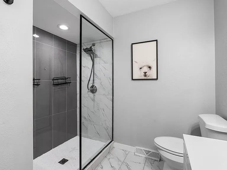 1050 S Monaco Pkwy #145 — Photo 10