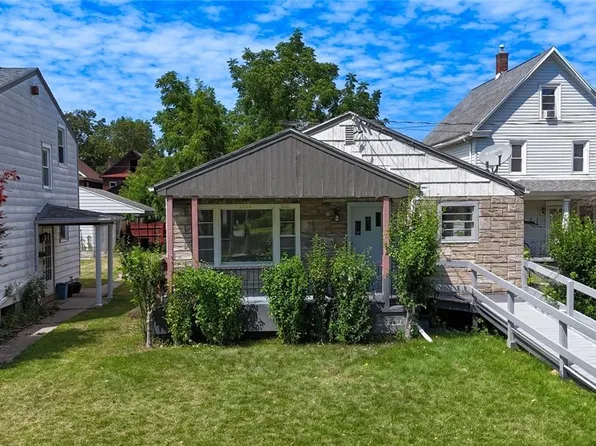 1962 Falls St, Niagara Falls, NY 14303