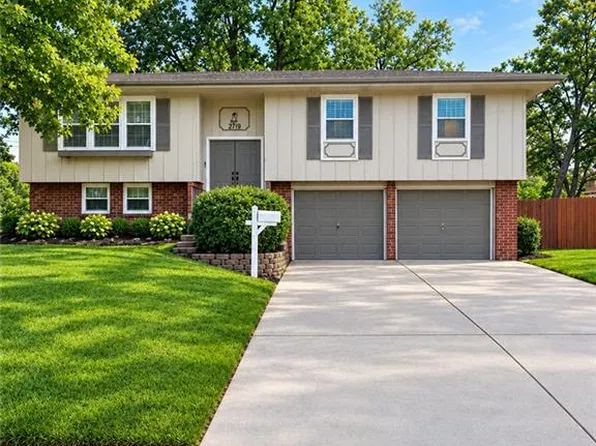 12119 W 93rd St, Lenexa, KS 66215
