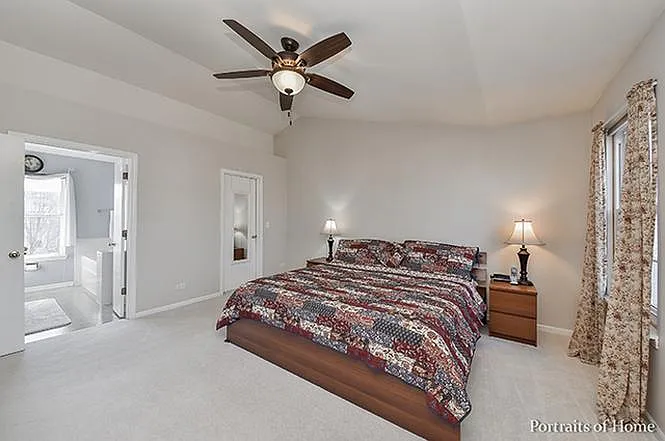 990 Shoreline Dr — Photo 7