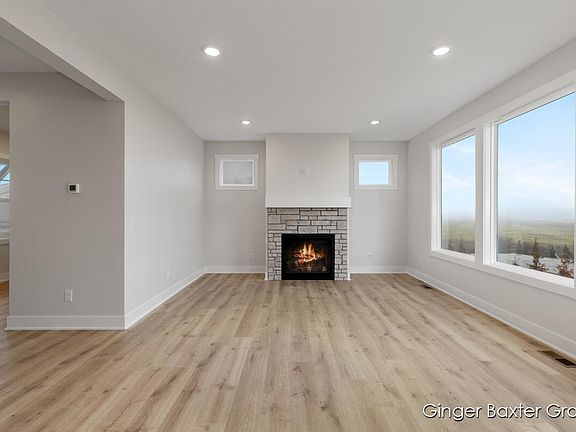 5th image of 8026 Placid Waters Dr #125