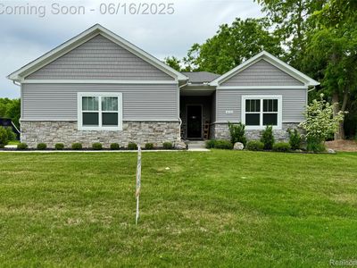 4020 Oak St, Grand Blanc, MI, 48439
