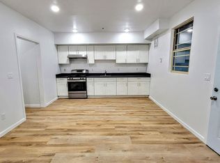 894 Isabella St, Oakland, CA 94607