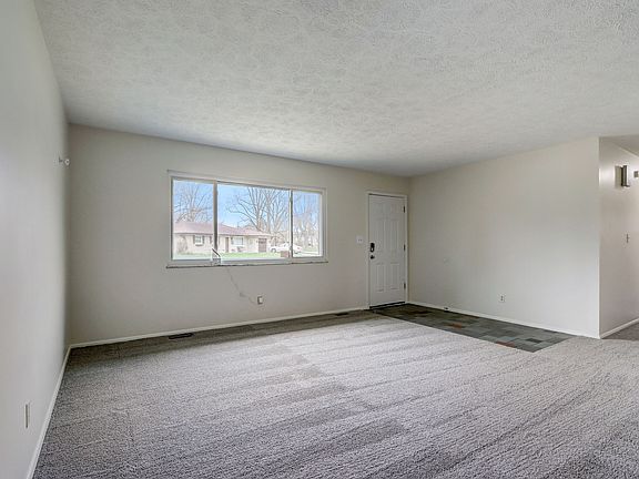 3rd image of 2517 Galaxy Ln