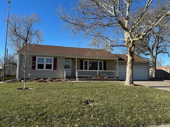 2717 Coronado Ave, Great Bend, KS 67530