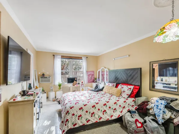 63-24 Alderton Street image 9 of 25