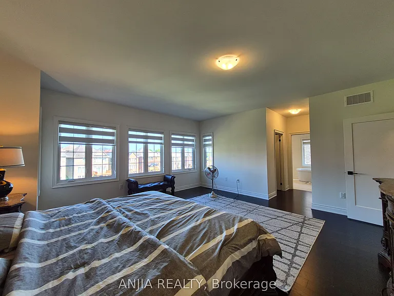 50 Meadow Vista Cres #UPPER — Photo 33