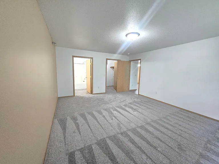 Prairie Gardens Apartments — Photo 44