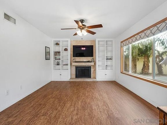 3rd image of 10853 Westonhill Dr