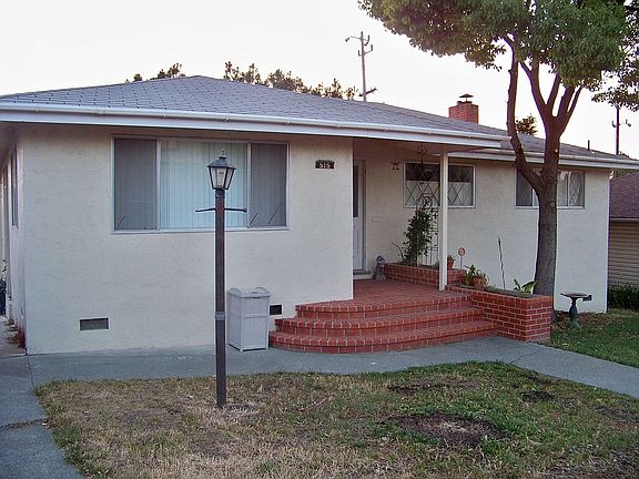 2nd image of 515 N Camino Alto